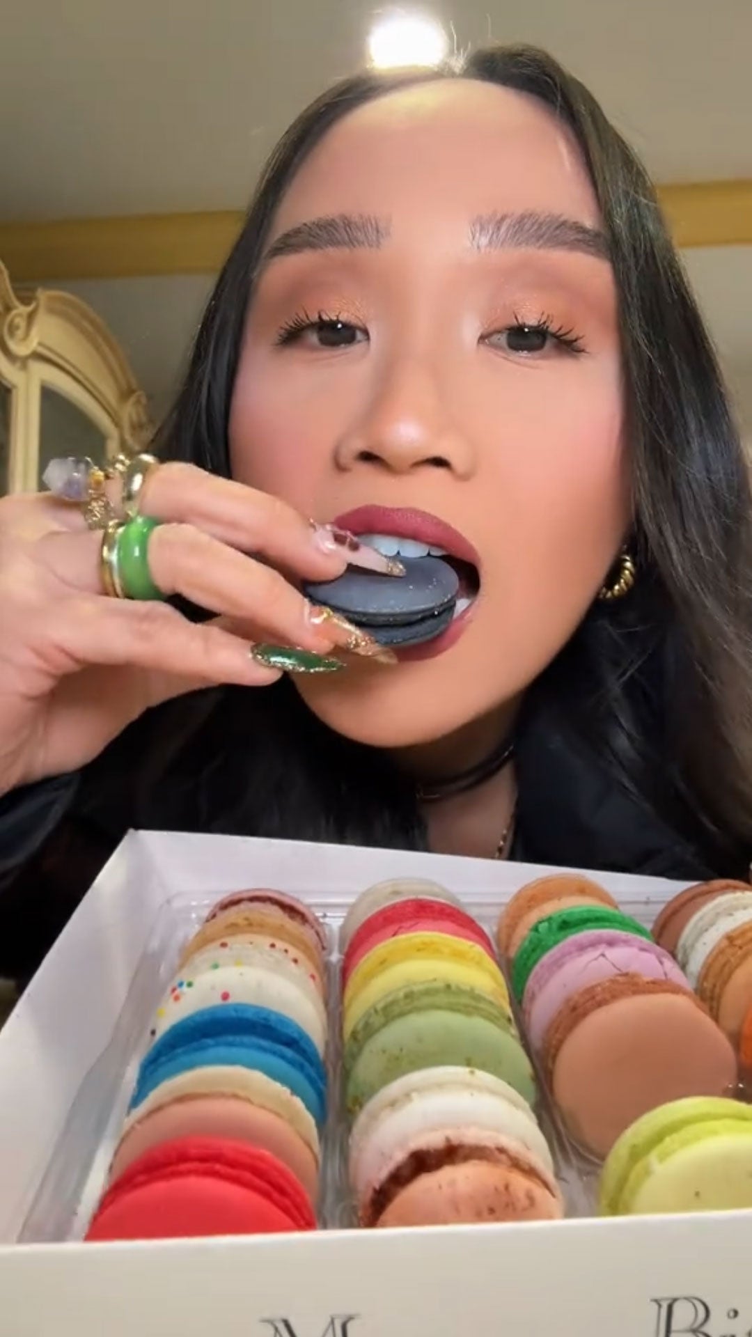 Vanilla Macaron Cookies Gift Box - 12 Count
