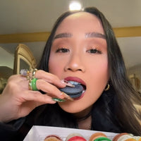 Macaron Bites® Box of 12 French Macarons – Cookies and Cream Flavor